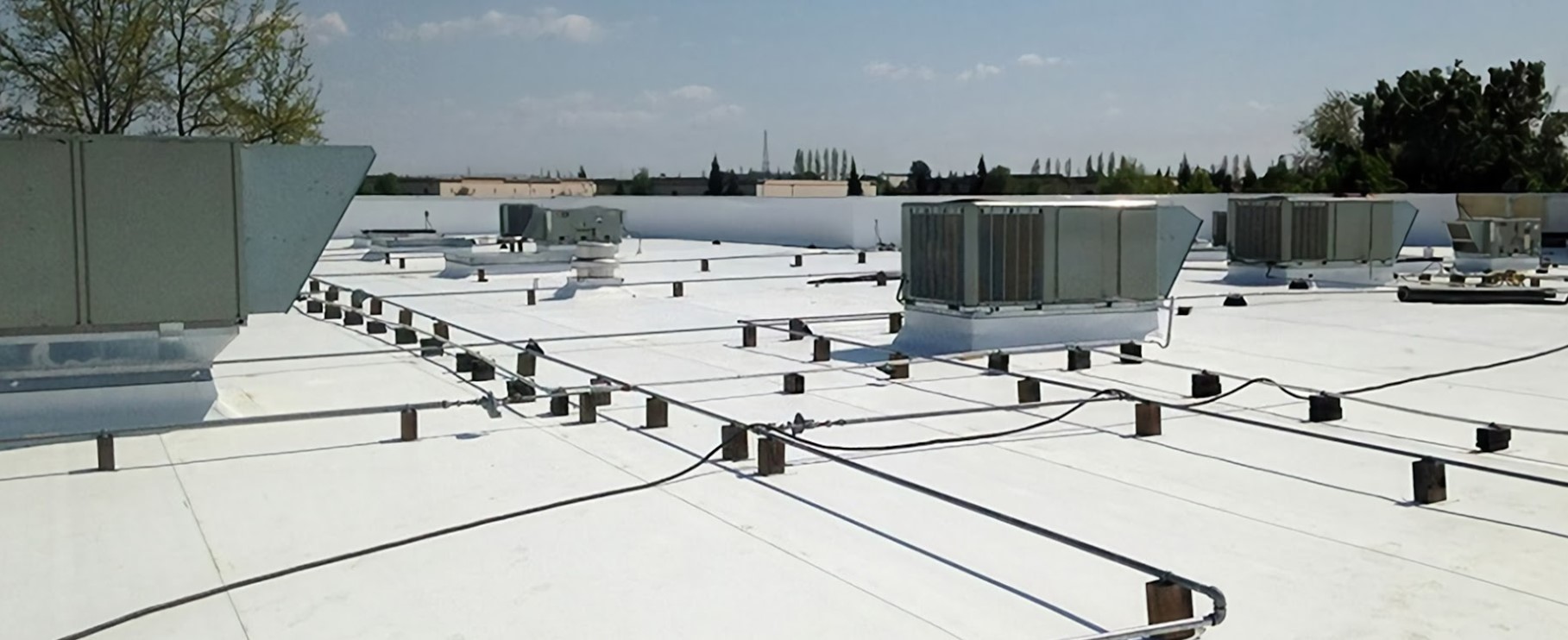 choosing the right commercial roof in Cleveland