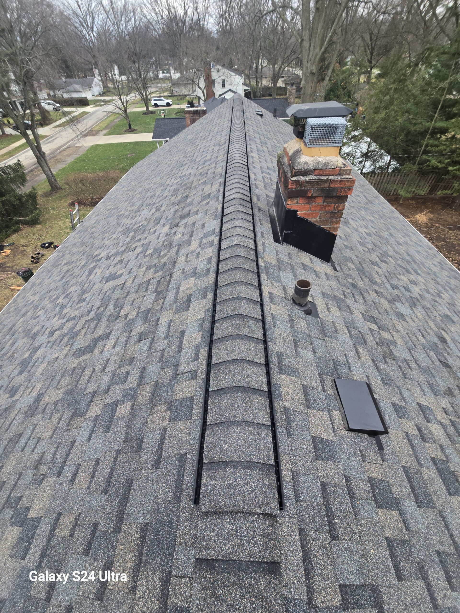 4 Things You Need to Do Before Signing a Roofing Contract in Northeast Ohio