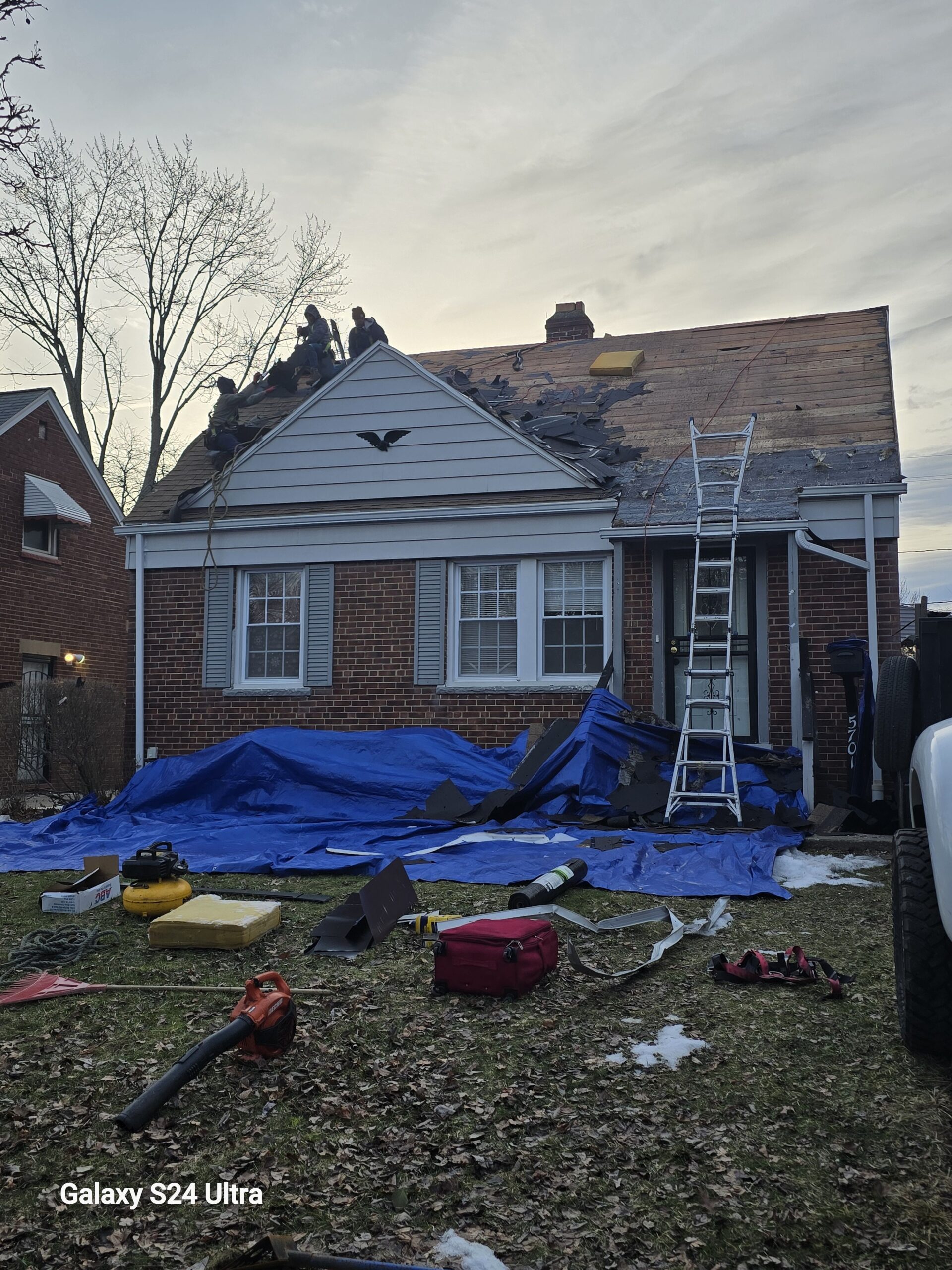 **The Comprehensive Guide to Replacing Siding on Your House: Cost, Benefits, and Everything You Need to Know** When it comes to home improvement, one of the most important upgrades you can make is replacing your home’s siding. Not only does siding significantly affect the overall aesthetic appeal of your house, but it also plays a vital role in protecting your home from the elements. Over time, siding can deteriorate due to weather conditions, age, or poor installation, leaving your home vulnerable to damage. If you're considering replacing the siding on your house, understanding the costs involved, the different materials available, and the installation process is essential. This blog will explore the various factors that influence **replacing siding on house cost**, the benefits of replacing siding, and tips for getting the best deal. ### **Why Replacing Siding on Your House is Important** Your home’s siding does more than just add curb appeal. It protects the structural integrity of your home by acting as a barrier against the elements, such as rain, wind, and snow. Replacing old or damaged siding can prevent serious issues like water damage, mold growth, and insulation problems, all of which can lead to costly repairs if left unchecked. Here are some key reasons why replacing siding is essential: 1. **Improved Energy Efficiency**: Old or damaged siding can cause energy loss, leading to higher heating and cooling costs. Replacing siding with modern, insulated options can help regulate your home’s temperature and reduce your energy bills. 2. **Enhanced Curb Appeal**: New siding can dramatically improve the look of your home, giving it a fresh, updated appearance. This is especially important if you're planning to sell your home, as first impressions matter to potential buyers. 3. **Protection from the Elements**: Over time, siding can become worn out or damaged by extreme weather conditions. By replacing it, you ensure that your home remains protected from water infiltration, mold growth, and other issues caused by poor weather resistance. 4. **Increased Home Value**: Replacing old, worn siding with high-quality materials can increase the overall value of your home. This investment will pay off if you decide to sell your house in the future. ### **Factors That Influence the Cost of Replacing Siding** The cost of replacing siding on your house can vary widely based on several factors. These include the type of siding material, the size of your home, the complexity of the installation, and your location. Let’s break down the key factors that will influence the overall **replacing siding on house cost**. #### **1. Type of Siding Material** The type of siding you choose is the most significant factor that will determine the cost of your project. There are several types of siding materials available, each with its own price range, durability, and aesthetic appeal. - **Vinyl Siding**: Vinyl siding is one of the most popular and affordable options. It’s low-maintenance, durable, and available in a variety of colors and styles. The average cost of vinyl siding installation ranges from **$2 to $7 per square foot**. Vinyl is a cost-effective option for homeowners on a budget. - **Wood Siding**: Wood siding provides a natural, traditional look but requires more maintenance than vinyl. The average cost for wood siding installation is **$5 to $10 per square foot**, depending on the type of wood and the finish. Wood siding is ideal for those seeking a rustic or classic aesthetic, but it can be more expensive in terms of both installation and maintenance. - **Fiber Cement Siding**: Fiber cement is a durable, low-maintenance material that can mimic the look of wood or masonry. This type of siding typically costs between **$5 to $13 per square foot**. While fiber cement is more expensive than vinyl, it offers superior durability and is resistant to fire, insects, and rot. - **Metal Siding**: Metal siding, such as aluminum or steel, is durable, weather-resistant, and offers a modern look. The cost for metal siding installation ranges from **$7 to $12 per square foot**. Metal siding is ideal for homeowners looking for a sleek, contemporary look and who want to avoid frequent maintenance. - **Stone or Brick Veneer**: Stone and brick veneer are premium siding materials that provide a luxurious, timeless appearance. The cost for stone or brick veneer siding installation can range from **$10 to $20 per square foot**. While these materials are expensive, they add significant value to your home and require very little maintenance. #### **2. Size of Your Home** The size of your home is another major factor in determining the cost of replacing siding. Larger homes require more materials and labor, resulting in higher costs. To calculate the cost, the total square footage of your home will be measured to determine how much siding material is needed. For example: - A small house (1,000 to 1,500 square feet) will cost between **$5,000 and $15,000** for siding replacement, depending on the material. - A medium-sized home (1,500 to 2,500 square feet) will cost between **$10,000 and $25,000**. - A larger home (2,500 to 3,500 square feet or more) can cost anywhere from **$20,000 to $40,000** or more. #### **3. Labor Costs** Labor costs can vary significantly depending on the complexity of the project and your location. On average, labor costs for siding installation range from **$1 to $4 per square foot**. In areas with higher costs of living, such as major metropolitan areas, labor costs can be higher. Additionally, more intricate siding styles or materials that require specialized installation (such as stone or brick veneer) may increase labor costs. #### **4. Condition of the Existing Siding** If you have existing siding that needs to be removed before the new siding can be installed, this will add to the overall cost. The removal process can be time-consuming and labor-intensive, especially if the old siding is nailed down tightly or if there are layers of old siding to be removed. Expect to pay around **$1 to $3 per square foot** for siding removal, depending on the material and the condition of the existing siding. If extensive repairs are needed to the underlying structure (e.g., fixing water damage or replacing insulation), this will increase the cost of the project as well. #### **5. Geographic Location** Your location plays a significant role in the overall cost of siding replacement. Costs tend to be higher in areas with a higher cost of living, and some types of siding materials may be more readily available in certain regions, affecting the price. Additionally, if your home is located in an area with extreme weather conditions, you may need to choose more durable, weather-resistant materials, which could increase the cost. #### **6. Additional Features and Customization** If you plan to add custom features to your siding replacement, such as decorative trim, soffit, fascia, or accent features, this will increase the cost. Custom designs or unique installation requirements can add an additional **$500 to $2,000** or more to the overall project cost. ### **Cost Breakdown Example for Siding Replacement** To give you a better idea of how the costs break down, here’s an example of a typical siding replacement project for a 2,000 square foot home with vinyl siding: - **Vinyl Siding**: 2,000 square feet x $5 (average cost per square foot) = $10,000 - **Labor**: 2,000 square feet x $2 (average labor cost) = $4,000 - **Siding Removal**: 2,000 square feet x $1 (average removal cost) = $2,000 **Total Estimated Cost**: $10,000 (material) + $4,000 (labor) + $2,000 (removal) = **$16,000** This is just an estimate, and the final cost could vary based on factors such as your specific location and the condition of your existing siding. ### **How to Save on Siding Replacement Costs** While replacing siding on your house can be a significant investment, there are ways to keep costs under control without compromising on quality. Here are some tips for saving money on your siding replacement project: 1. **Get Multiple Estimates**: Reach out to several contractors to get quotes for your project. Comparing estimates from different professionals will help you find the best deal. 2. **Choose a Cost-Effective Material**: Vinyl and fiber cement are among the most affordable options for siding. If you’re on a tight budget, consider these materials to keep costs down. 3. **Consider Doing the Demolition Yourself**: If you’re handy, you might save money by removing the old siding yourself. Just be sure to check local regulations and safety concerns before attempting this. 4. **Look for Discounts and Promotions**: Some siding manufacturers and contractors offer seasonal discounts, promotions, or financing options. Be sure to ask about any available discounts to reduce costs. 5. **Opt for Standard Styles**: Custom siding styles and intricate designs can add significant costs to the project. Opting for standard designs will help you keep costs lower. ### **The Benefits of Replacing Siding on Your House** Replacing siding on your house offers numerous benefits, from improved aesthetics to better energy efficiency and protection from the elements. Here are the top benefits of investing in a siding replacement: - **Curb Appeal**: New siding can dramatically enhance the look of your home, boosting its curb appeal and making it more attractive to potential buyers if you’re selling. - **Protection**: Replacing old or damaged siding ensures that your home is well-protected from the elements, preventing water infiltration, mold, and pest damage. - **Energy Efficiency**: New siding, especially when paired with insulation, can improve your home’s energy efficiency by preventing drafts and reducing heating and cooling costs. - **Increased Home Value**: A siding replacement can increase your home’s value, offering a solid return on investment when it’s time to sell. - **Low Maintenance**: Modern siding materials, such as vinyl and fiber cement, require minimal maintenance compared to older materials like wood. ### **Conclusion** Replacing siding on your house is an essential investment that improves both the aesthetics and functionality of your home. While the cost of siding replacement can vary depending on several factors, including the material, size of your home, and labor costs, it’s crucial to choose the right siding for your needs and budget. By understanding the costs involved and working with a reputable contractor, you can ensure that your siding replacement project is