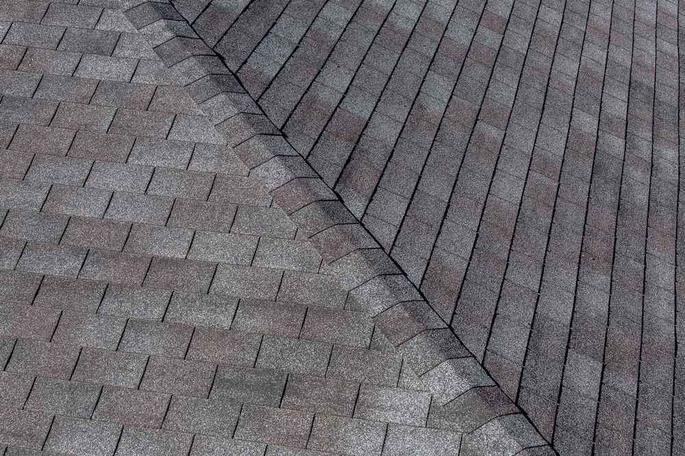 top asphalt roofing contractor in Cleveland OH