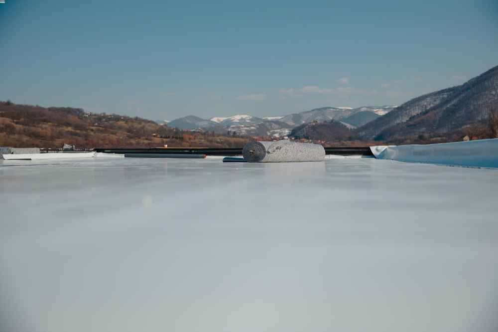 trusted commercial roofing expert in Chardon OH