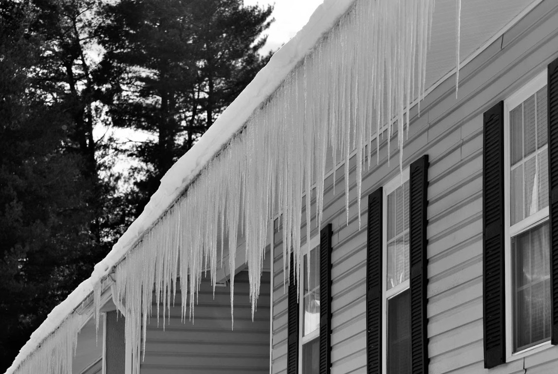 winter roof maintenance in Northeast Ohio