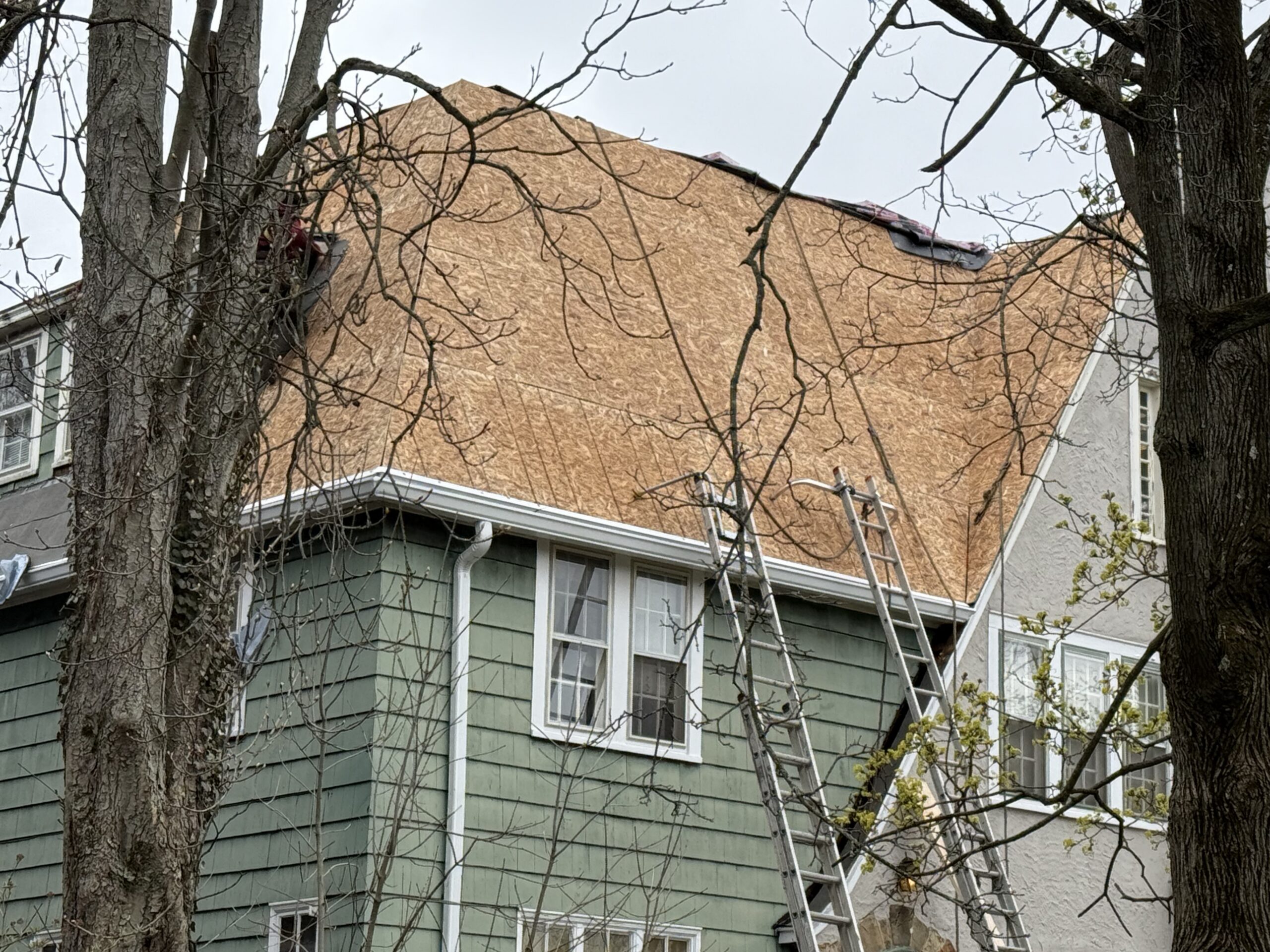 Roof Replacement In Lowellville,OH