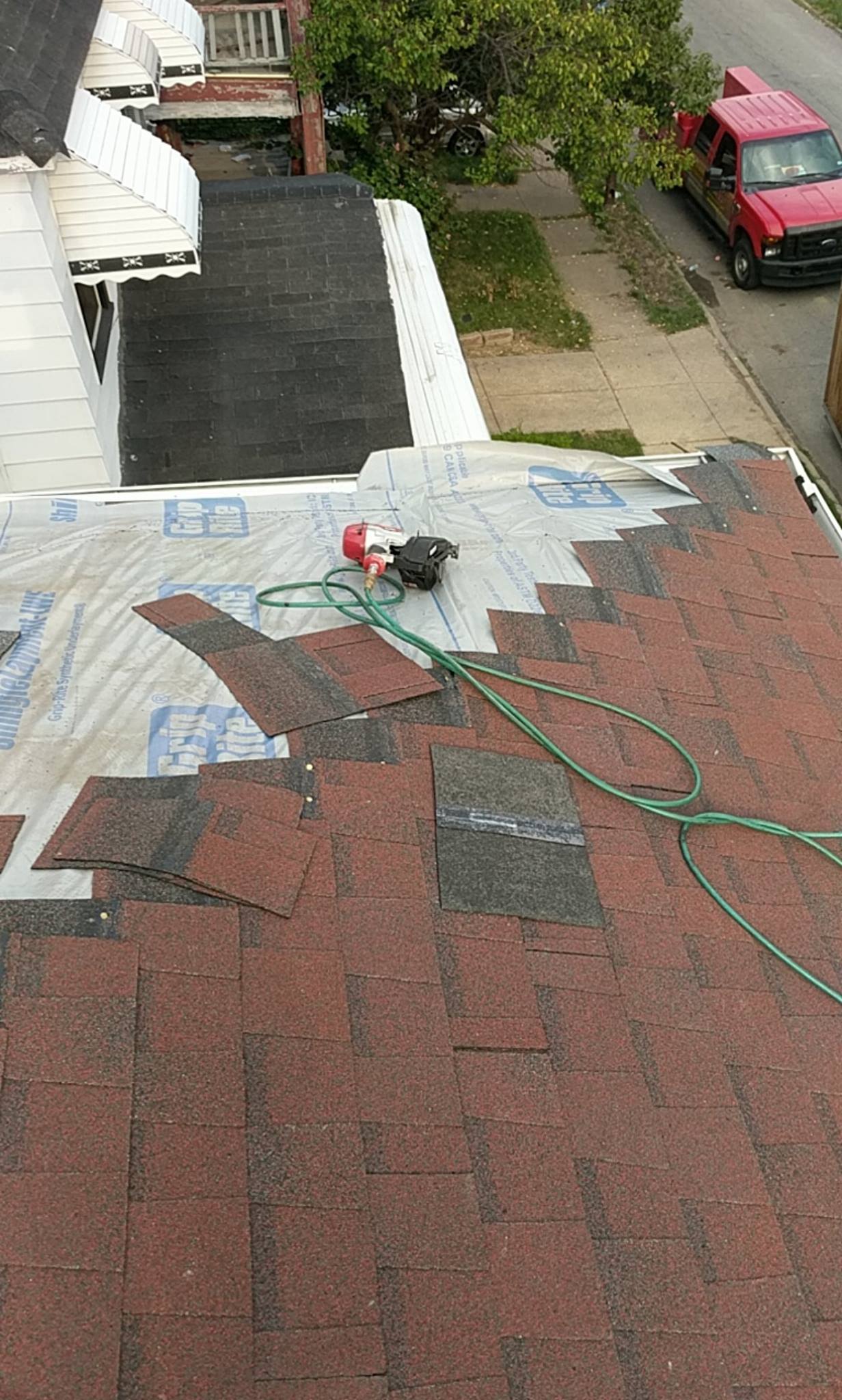 Asphalt Roofing Corry PA | Shingle Roof Installation and Repair